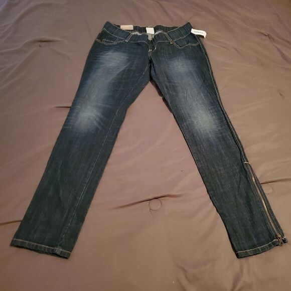 Old Navy Skinny Maternity Jeans NWT Size 4 - Picture 1 of 8